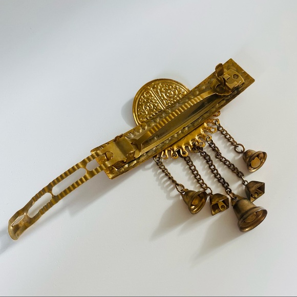 Vintage boho gold hair clip with bells - Picture 2 of 5